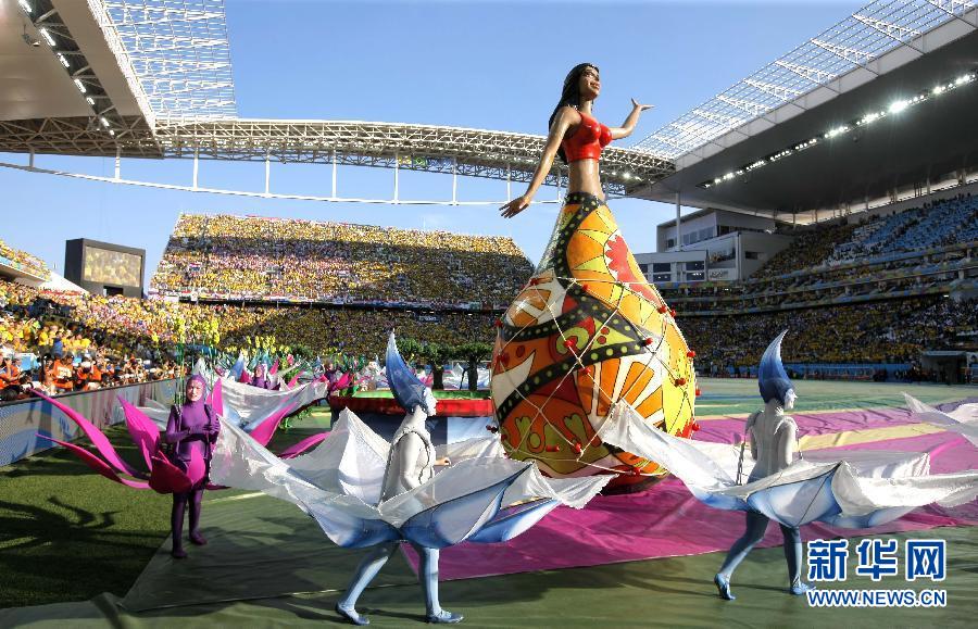 MUNDIAL 2014: Brindan espectáculo de música y color en acto inaugural