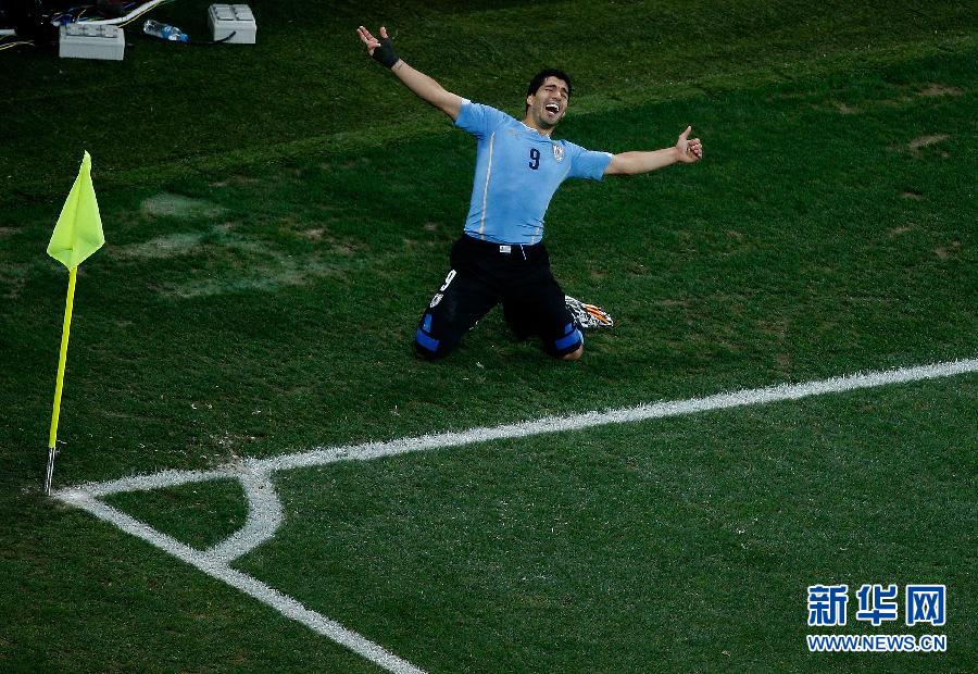 MUNDIAL 2014: Suárez regresa y ayuda a Uruguay a ganar 2-1 contra Inglaterra