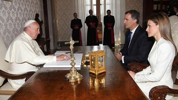 Felipe VI invita al Papa Francisco a visitar Espa?a