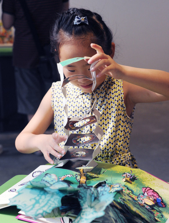 Muestra de libros con relieve en Shanghai