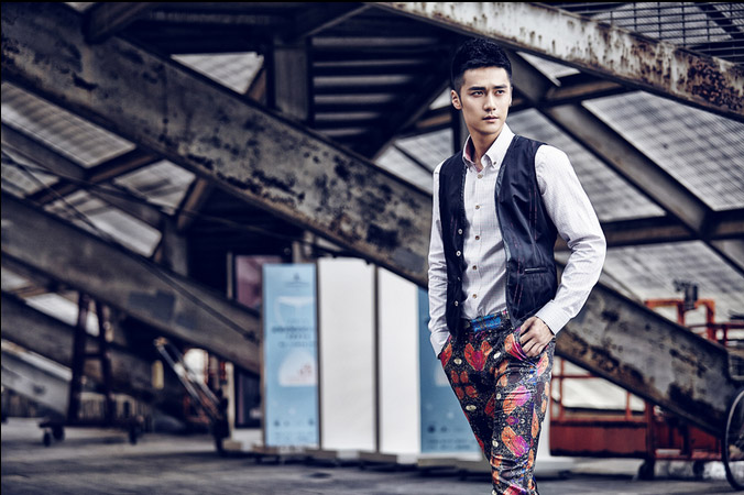 Actor Jiang Jinfu posa para STYLE