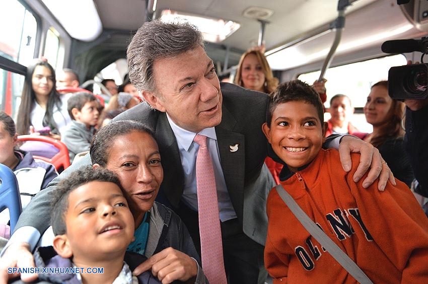 Presidente colombiano pide al general Alzate explicar circunstancias de su secuestro