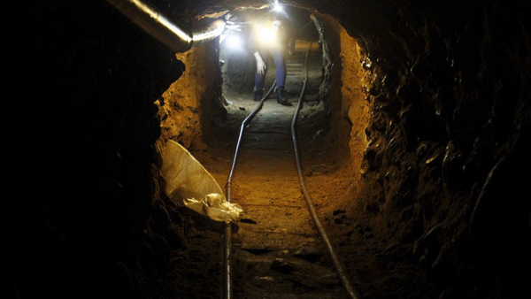 Descubren un pasadizo secreto en la frontera entre México y EE.UU.