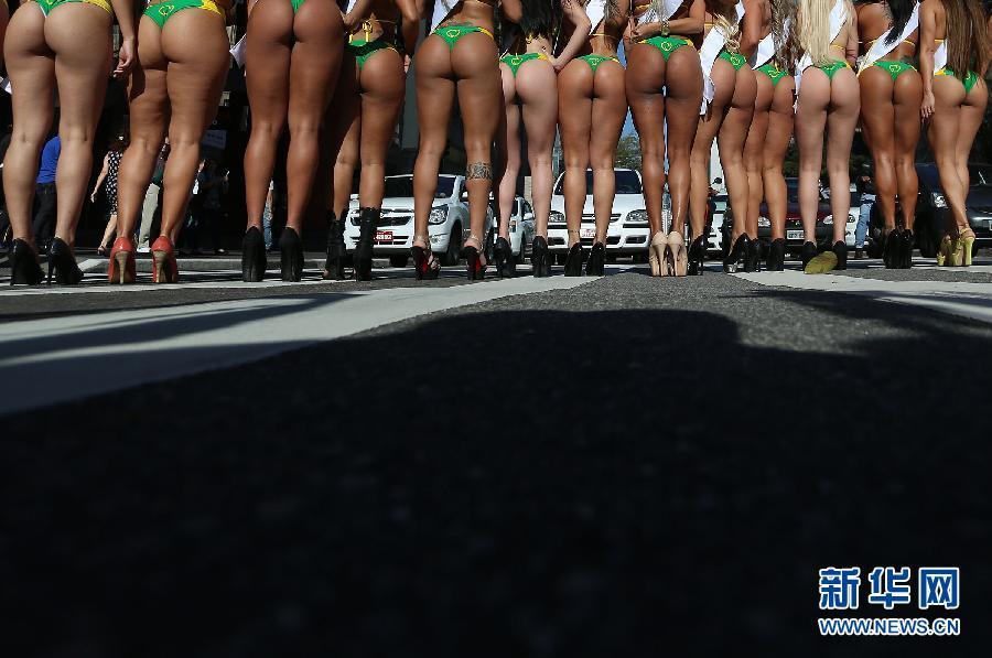 27 candidatas luchan por Miss BumBum 2015 en Brasil 