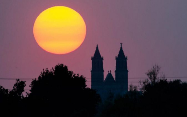 Una espa?ola demanda a Ebay por no dejarla vender el Sol