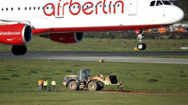 Una bomba de la II Guerra Mundial paraliza el aeropuerto de Düsseldorf