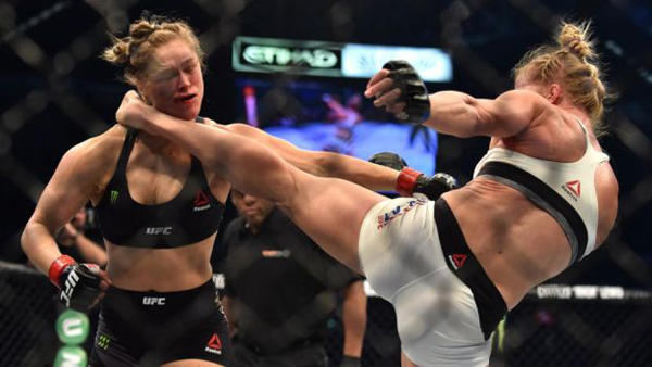 Holly Holm acaba con Ronda Rousey con una patada letal