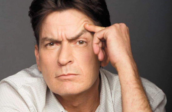 Charlie Sheen revela que es portador del VIH