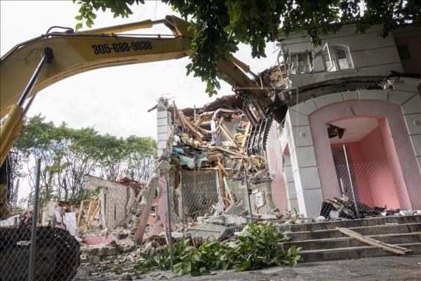 Encuentran una segunda caja fuerte en la antigua mansión de Pablo Escobar