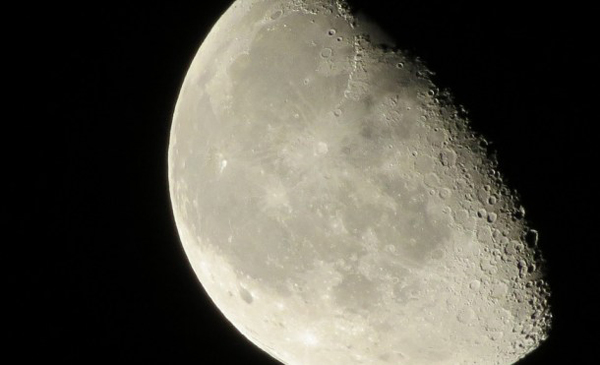 Estados Unidos autoriza la exploración privada de la Luna