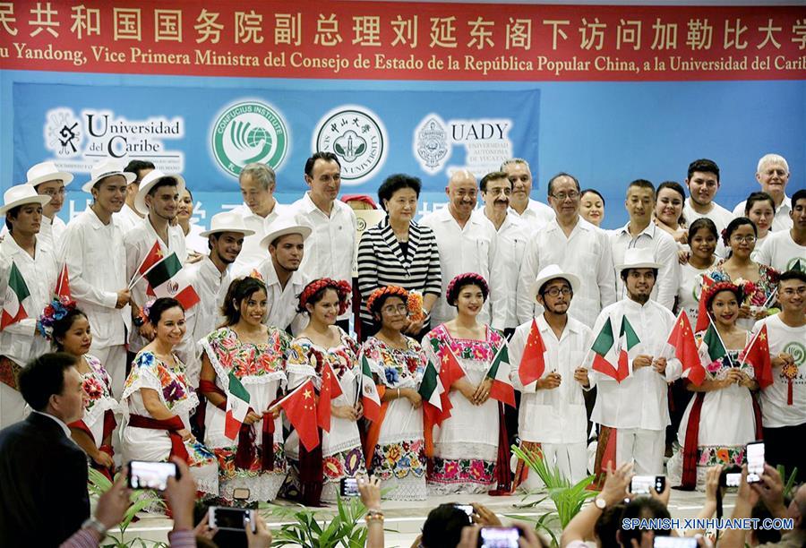 La viceprimera ministra de China, Liu Yandong inauguró el domingo un Salón de Clases Confucio en la Universidad del Caribe (Unicaribe) en Cancún, estado de Quintana Roo, en el sureste mexicano.(Xinhua/Mauricio Collado)