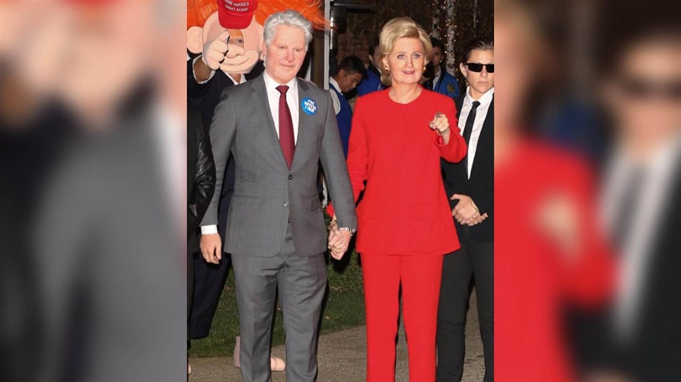 Katy Perry y Orlando Bloom, irreconocibles como Bill y Hillary Clinton