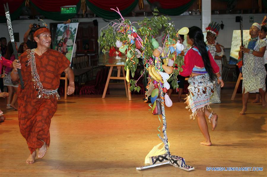 Carnaval Ucayalino 2017 en la ciudad de Lima