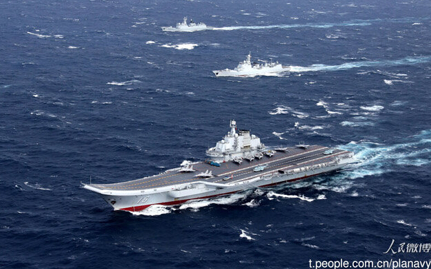 Portaaviones, el Liaoning, realiza ejercicios en Mar Meridional de China