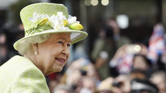 La reina Isabel II celebra 65 a?os en el trono británico