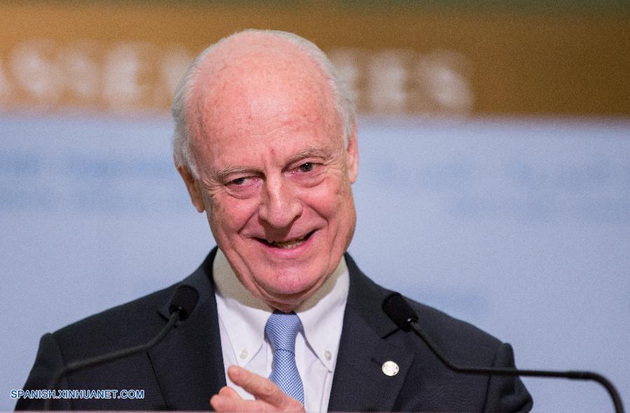 GINEBRA, marzo 3, 2017 (Xinhua) -- El enviado especial de la Organización de las Naciones Unidas (ONU) para Siria, Staffan de Mistura, participa durante una conferencia de prensa en Ginebra, Suiza, el 3 de marzo de 2017. El enviado especial de la ONU para Siria, Staffan de Mistura, dijo el viernes que se realizaron avances en la más reciente ronda de conversaciones de paz y a?adió que las delegaciones de las partes en conflicto volverán a reunirse este mes en la ciudad suiza. (Xinhua/Xu Jinquan)