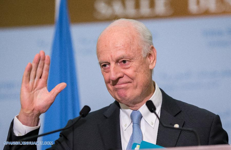 GINEBRA, marzo 3, 2017 (Xinhua) -- El enviado especial de la Organización de las Naciones Unidas (ONU) para Siria, Staffan de Mistura, participa durante una conferencia de prensa en Ginebra, Suiza, el 3 de marzo de 2017. El enviado especial de la ONU para Siria, Staffan de Mistura, dijo el viernes que se realizaron avances en la más reciente ronda de conversaciones de paz y a?adió que las delegaciones de las partes en conflicto volverán a reunirse este mes en la ciudad suiza. (Xinhua/Xu Jinquan)