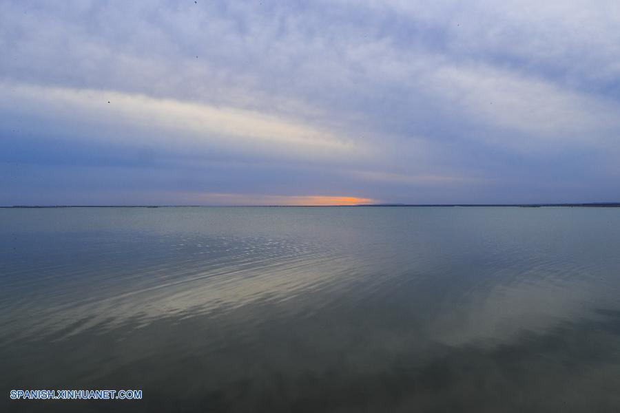 Agua reaparece en lago de noroeste de China que llevaba 50 a?os seco