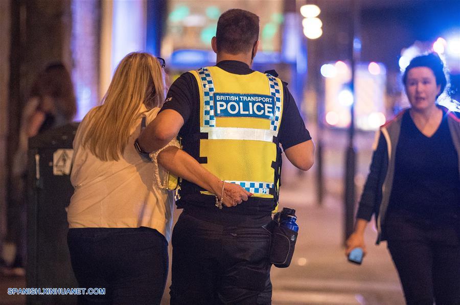 Explosión en estadio de Manchester deja muertos y heridos