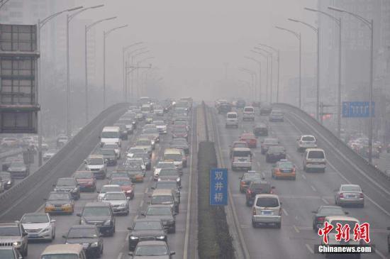 Vehículos automotores son fuente importante de contaminación del aire, se?ala informe