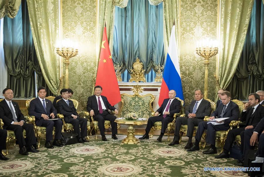 Presidente Xi visita Moscú en medio de lazos China-Rusia más fuertes