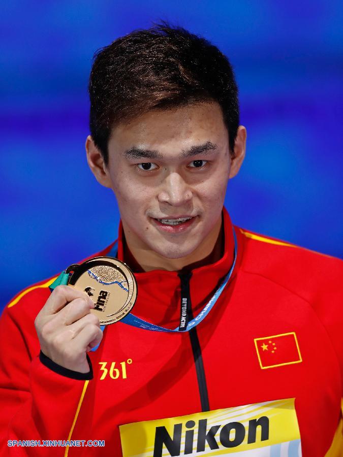 Sun Yang de China obtiene primer título en 200m estilo libre en Campeonato Mundial