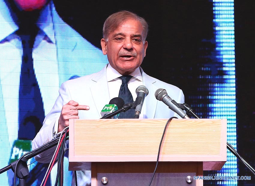 Partido gobernante de Pakistán, PML-N, nombra a Shehbaz Sharif como nuevo PM