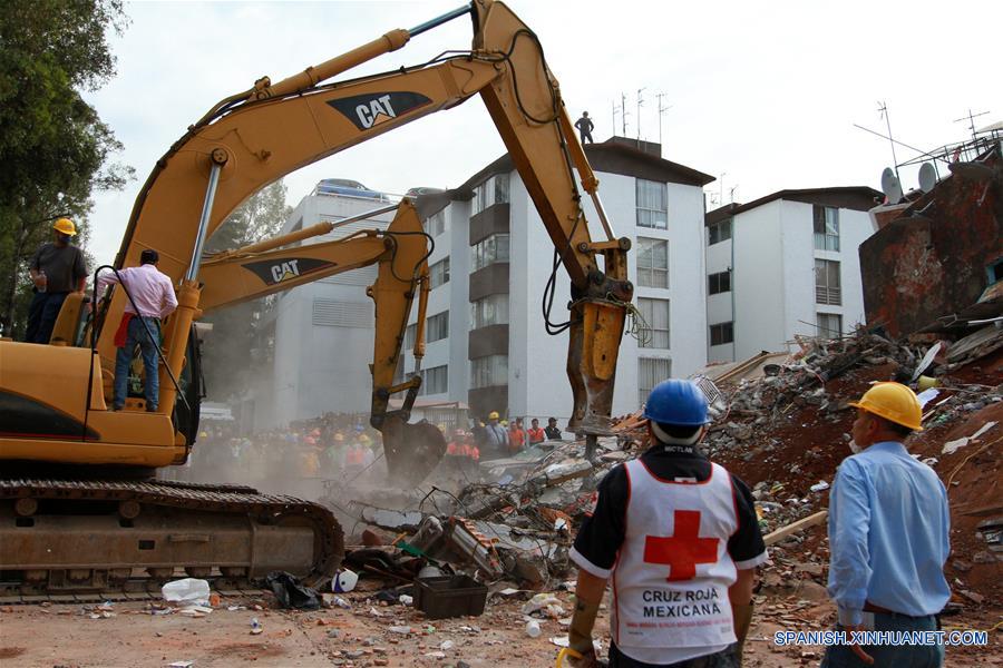 Suman 194 los muertos por terremoto en México