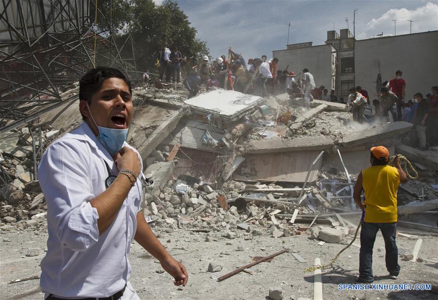 Suman 194 los muertos por terremoto en México