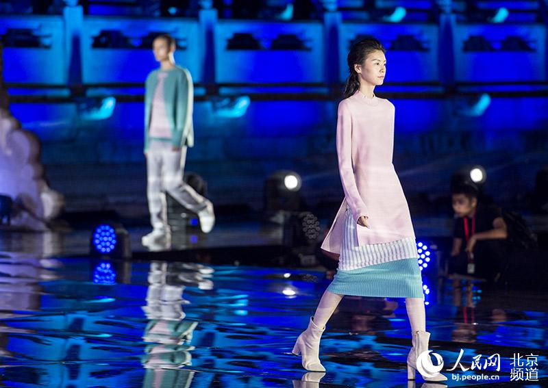 Semana de la Moda Beijing 2017 enciende la pasión por el arte del vestir