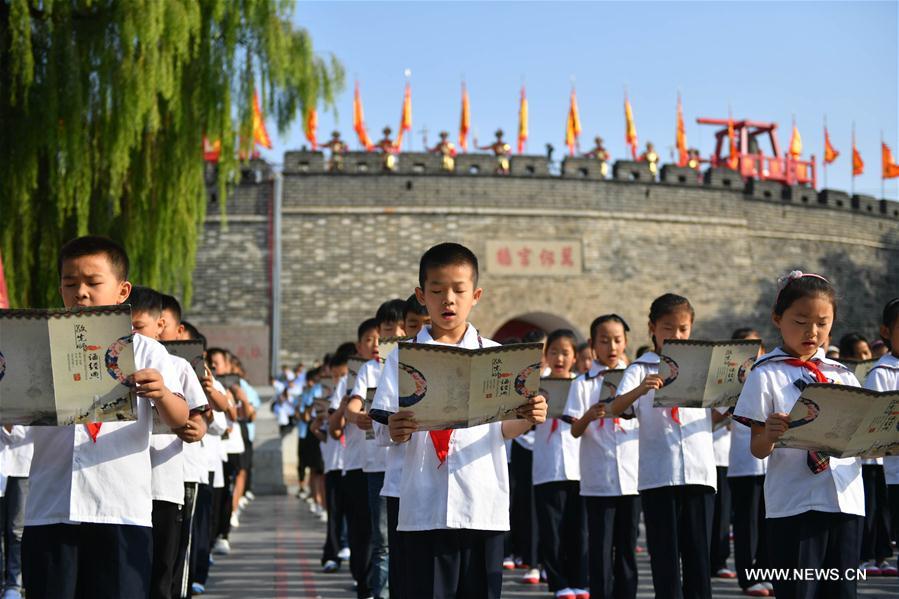 Celebran ceremonias en China por el 568 aniversario del natalicio de Confucio