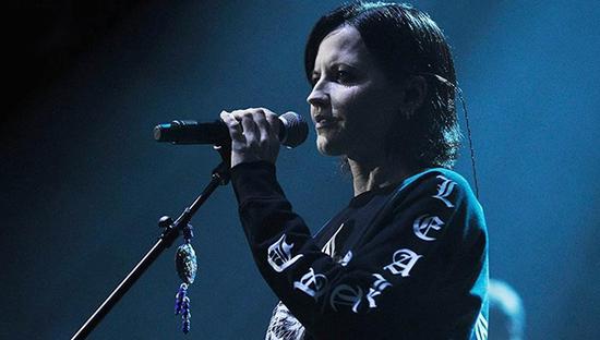 Fallece vocalista de The Cranberries en Londres