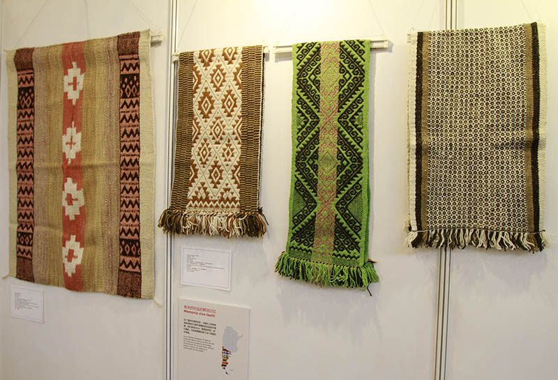 La memoria viva textil de Argentina esplende en Beijing