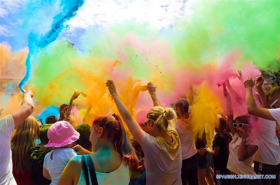 Celebran la Carrera de Color en Polonia