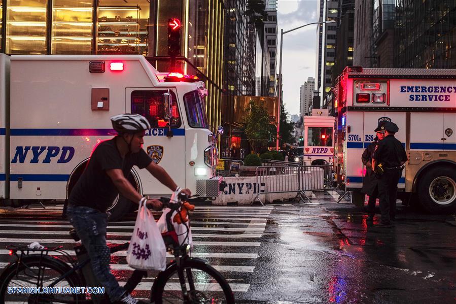 Encuentran paquetes sospechosos en Torre Trump en Nueva York