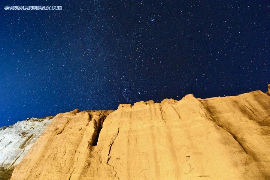 Cielo estrellado en Ngari