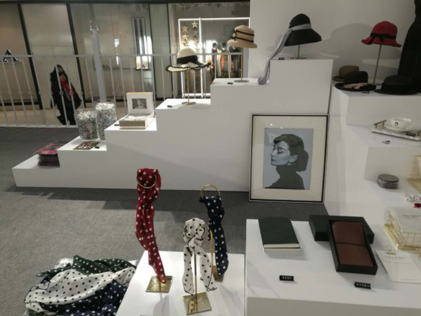 Abre una exposición de Audrey Hepburn en Beijing