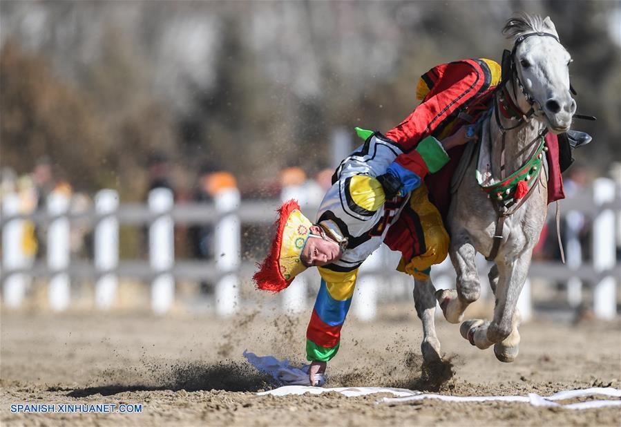 Tíbet: Se lleva a cabo carrera de caballos para celebrar el A?o Nuevo tibetano en Lhasa