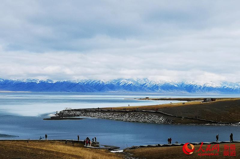 Lago Sayram: primaveral cuento de hadas en Xinjiang