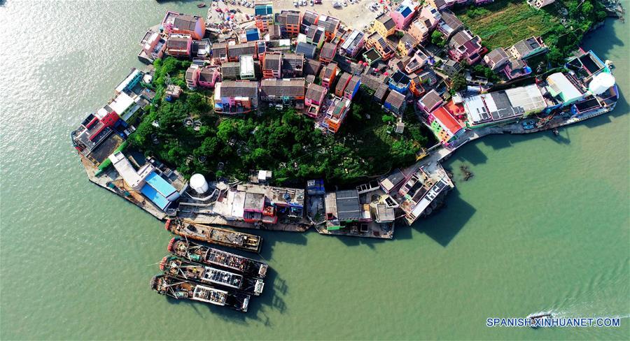 Paisaje de la aldea Xiaoruo en Zhejiang