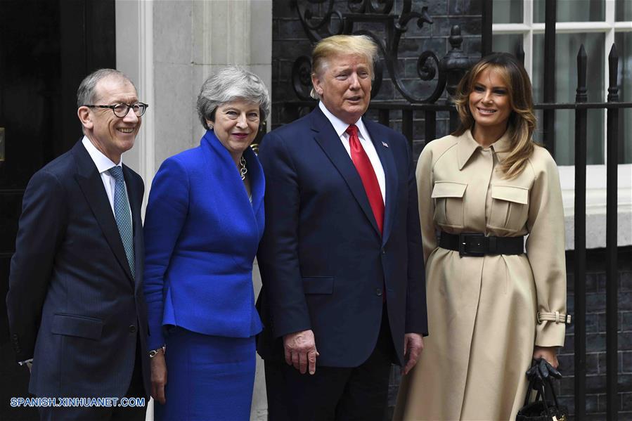 May y Trump desean tratado comercial ambicioso después de "brexit"