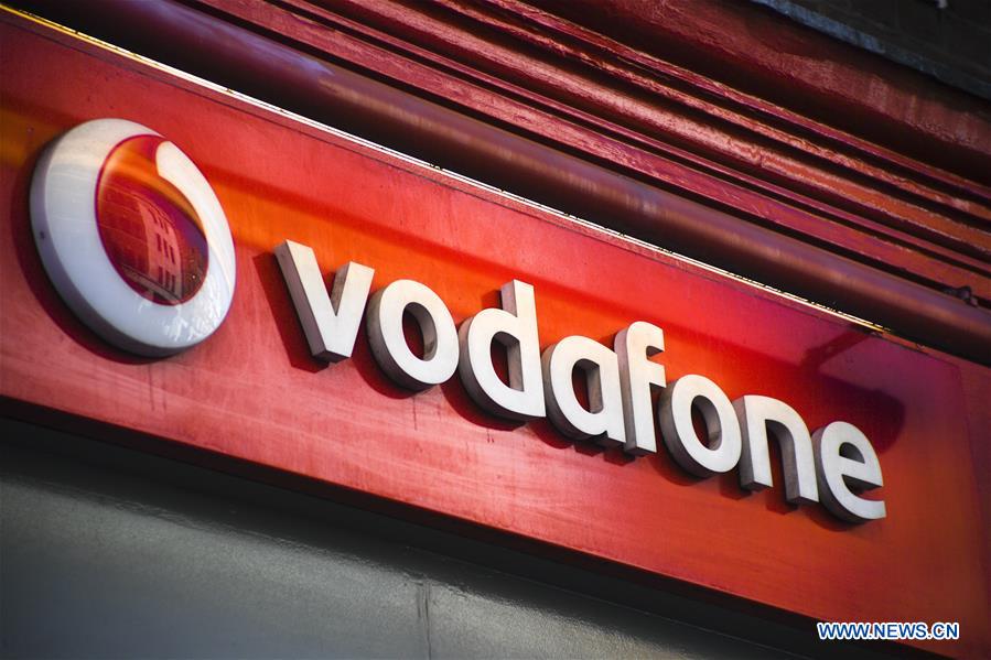 Tienda Vodafone en Londres, Gran Breta?a, 3 de julio del 2019. Vodafone UK inició este miércoles su servicio 5G, convirtiéndose en el segundo operador de telefonía móvil del Reino Unido en encender su red 5G con equipos Huawei. (Foto: Xinhua/Alberto Pezzali)