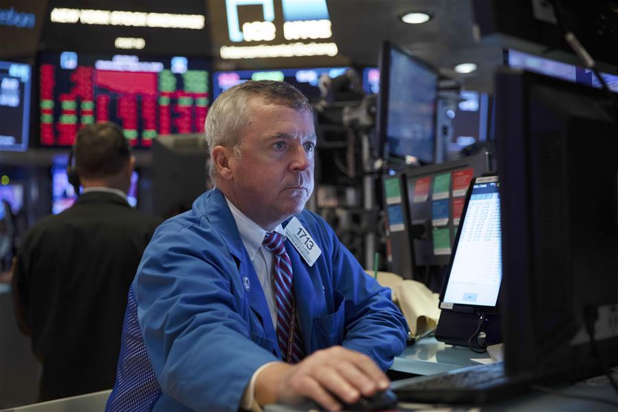 Wall Street cierra a la baja por temor a recesión