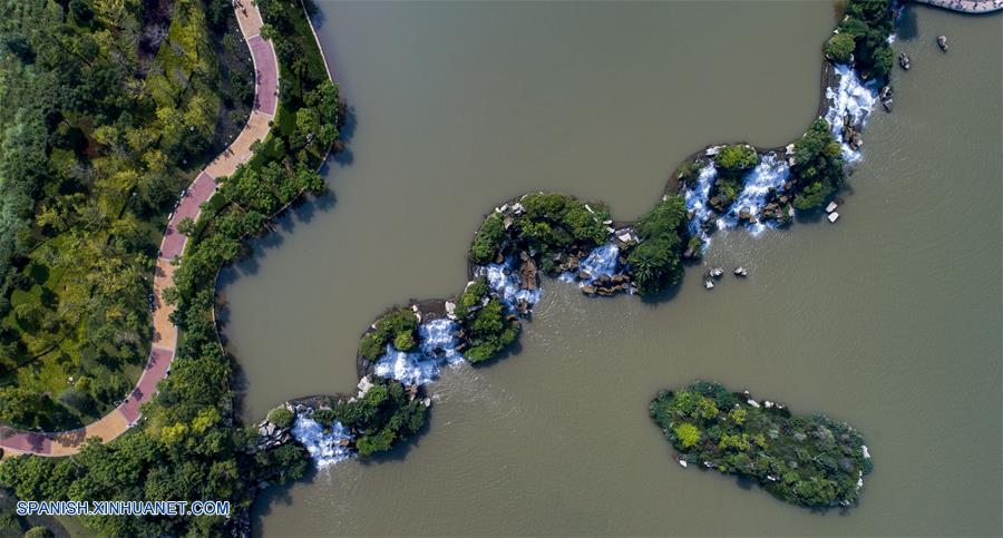 Yunnan: Vista aérea del paisaje en Kunming