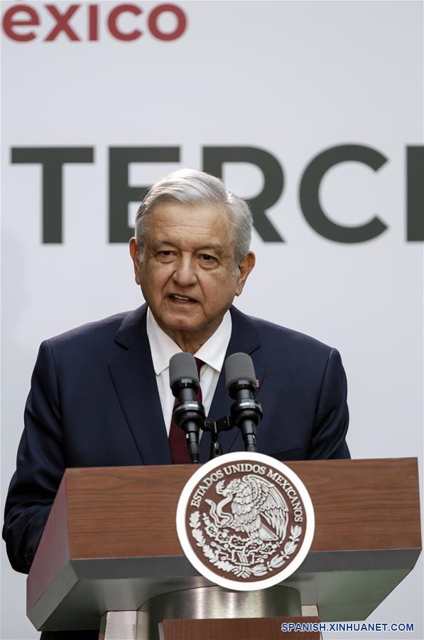 El presidente mexicano, Andrés Manuel López Obrador, habla durante su Primer Informe de Gobierno, en Palacio Nacional, en la Ciudad de México, capital de México, el 1 de septiembre de 2019. El presidente de México, Andrés Manuel López Obrador, llamó el domingo al Congreso para que cancele el fuero a servidores públicos y apruebe la reforma constitucional que envió para instaurar la revocación de mandato. (Xinhua/Francisco Ca?edo)