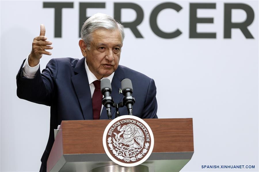 El presidente mexicano, Andrés Manuel López Obrador, habla durante su Primer Informe de Gobierno, en Palacio Nacional, en la Ciudad de México, capital de México, el 1 de septiembre de 2019. El presidente de México, Andrés Manuel López Obrador, llamó el domingo al Congreso para que cancele el fuero a servidores públicos y apruebe la reforma constitucional que envió para instaurar la revocación de mandato. (Xinhua/Francisco Ca?edo)