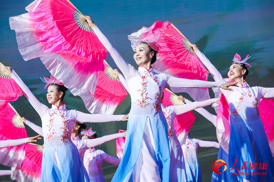 Se celebra la final del Concurso de Baile de Plaza 2019 en Beijing