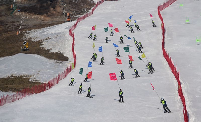 Comienza el XXXIV Festival de Nieve y Hielo en el distrito Yanqing de Beijing