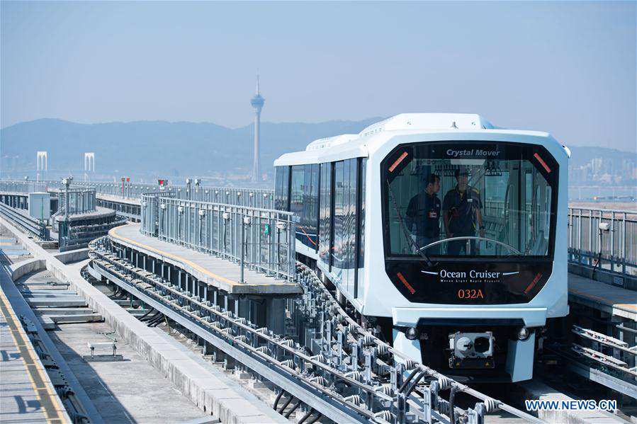 Entra en funcionamiento el tren ligero de Macao