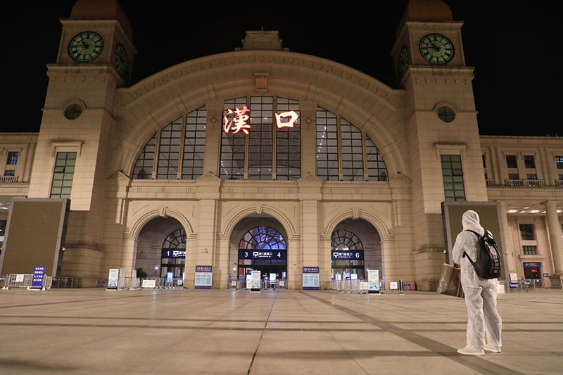 Estación de tren de Hankou, Wuhan, 7 de abril del 2020. [Foto: Chen Zhuo/ China Daily] 